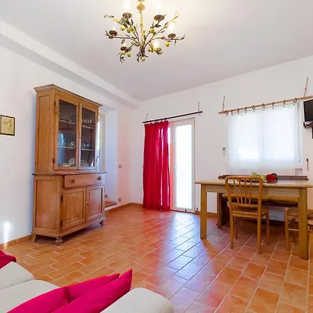 Caterina Quiete E Mare-goelba Villa *
