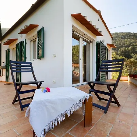Caterina Quiete E Mare-goelba Villa