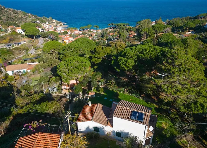 Caterina Quiete E Mare-goelba Villa *